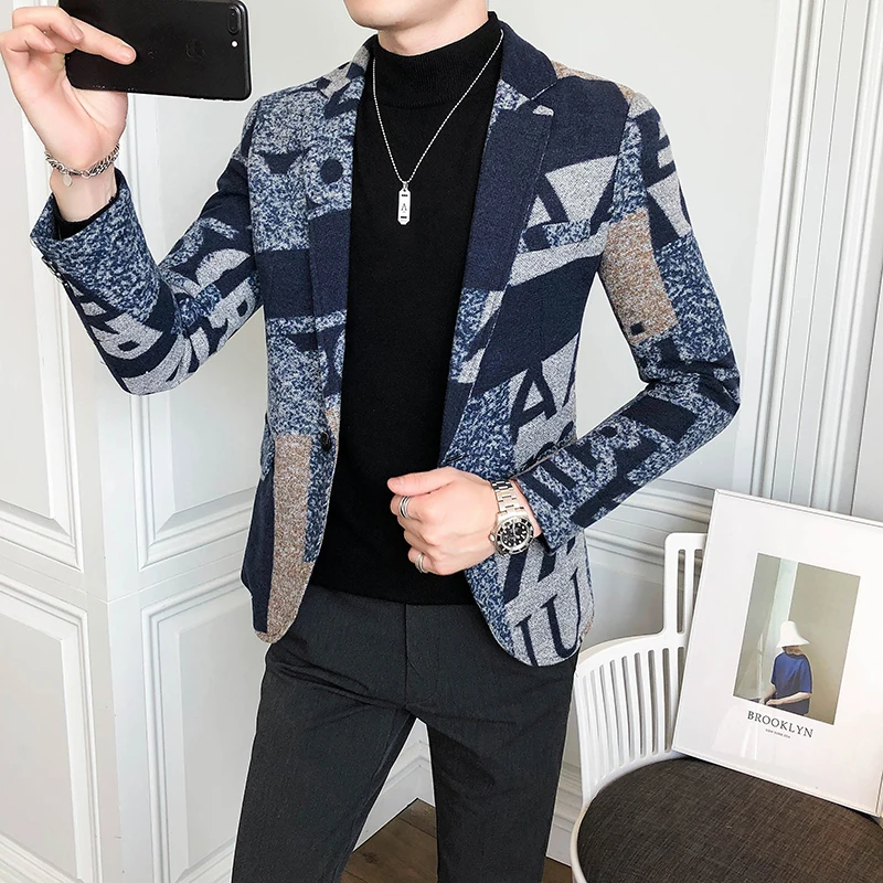

Retro Woolen Blazer 2020 Fall Winter Men Letter Print Blazer Jacket Slim Fit Party Prom Club Pattern Blazer Fashion Tweed Coats