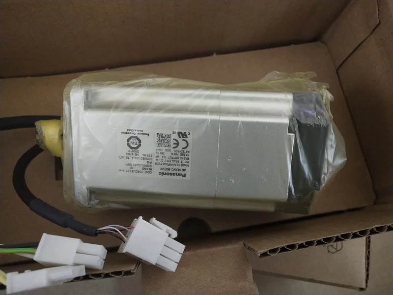 

new with original package panasonic A6 400w servo MHMF042L1V2 MBDLT25SF servo motor with drive and cable