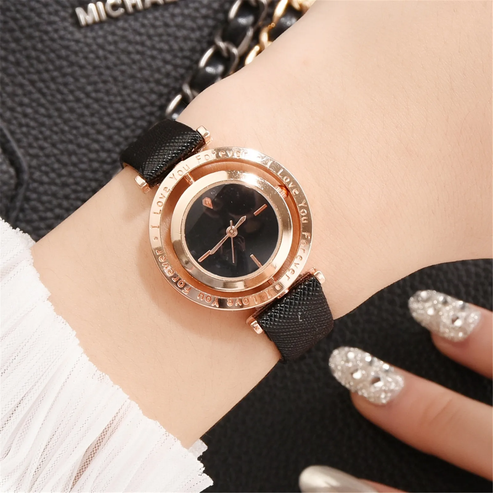 Часы наручные кварцевые с браслетом-браслетом модные трендовые подарок на день