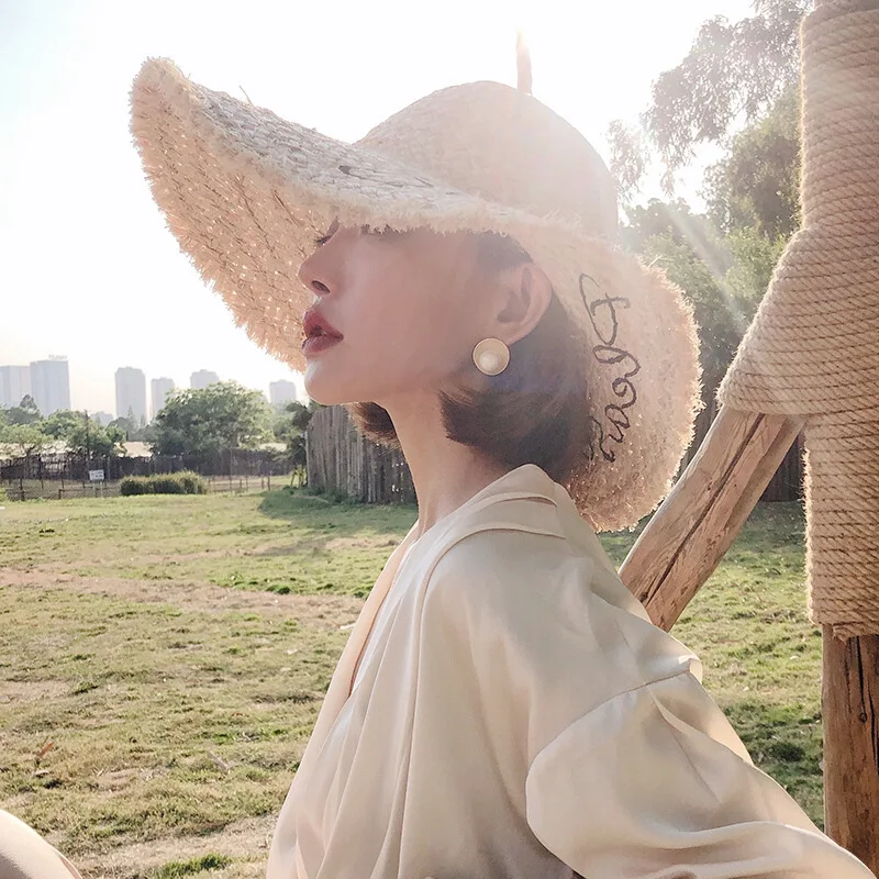 Женская соломенная шляпа с широкими полями пляжная из натуральной рафии