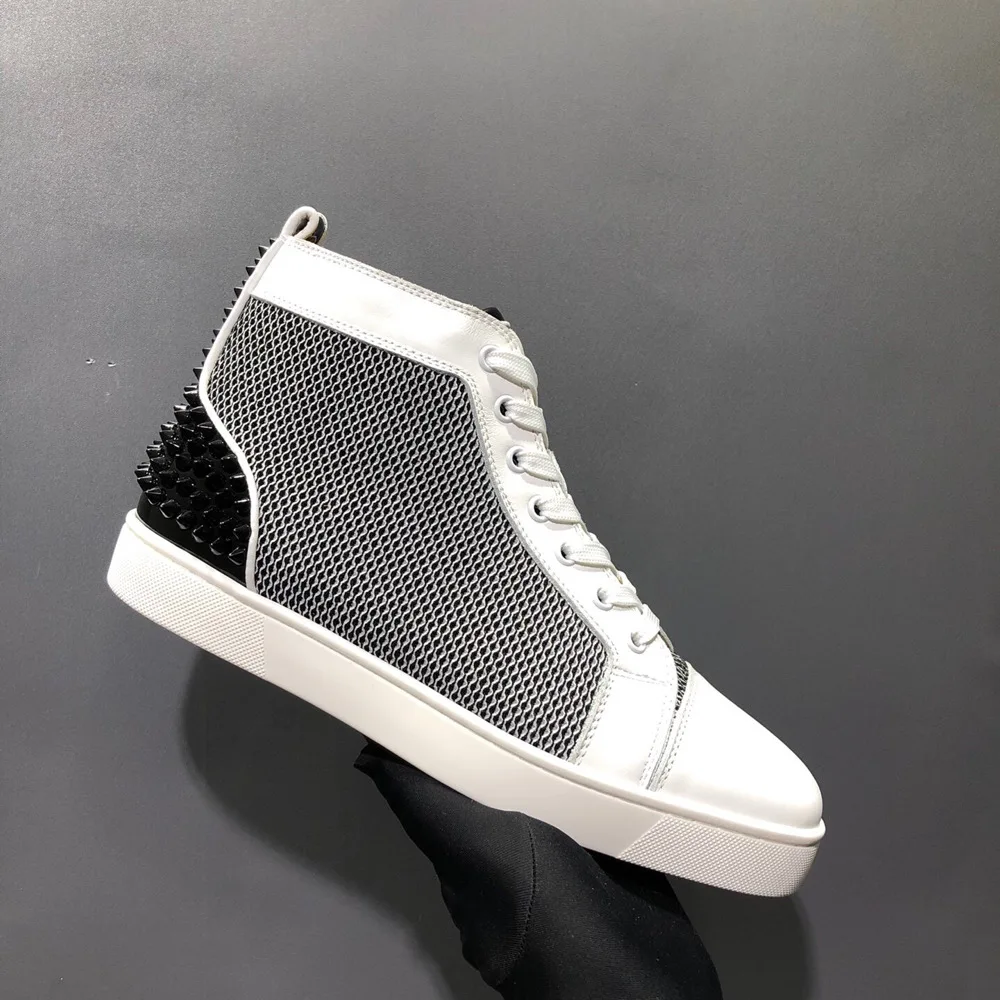 

Luxury High Top Red Bottom Men Shoes White Real Leather Heel Black Rivets New Driving Flat Shoes Casual Women Loafers Sneakers