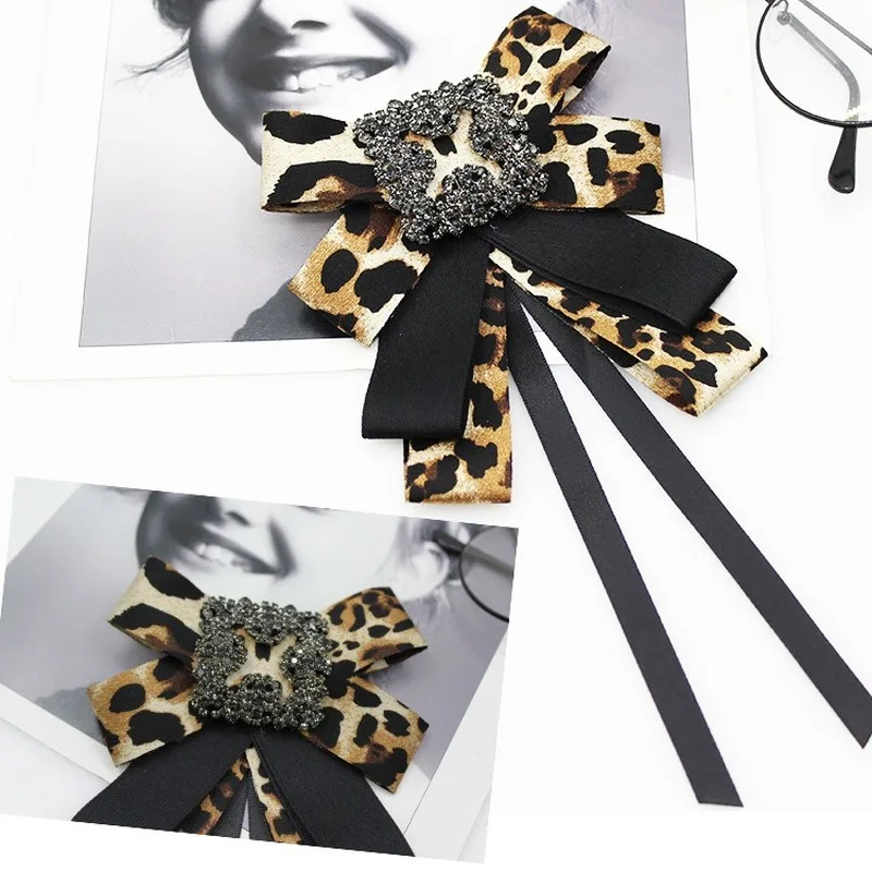 Spilla classica leopardo spilla con strass fiocco papillon spilla fiore femminile spilla bavero