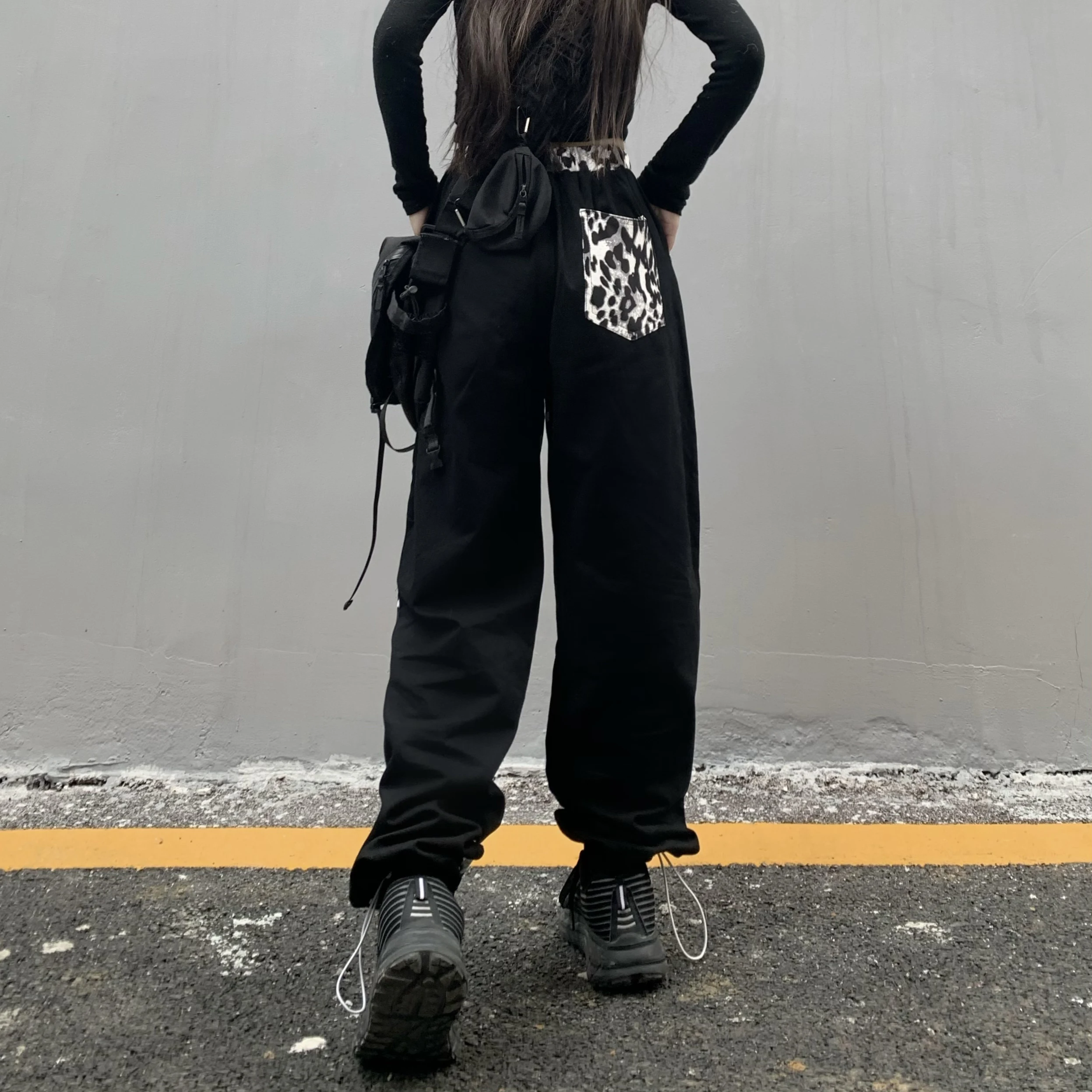 

Autumn and winter Korean style streetwear leopard stitching loose high waist straight leg pants women
