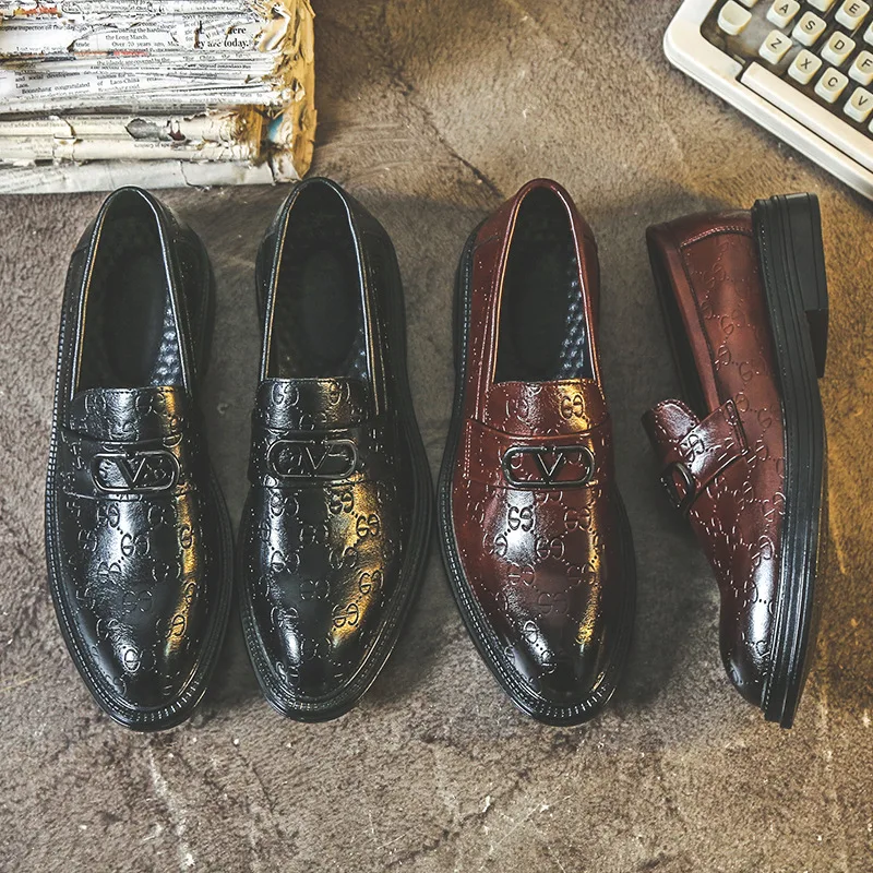 

Men's Handmade PU Brown Pattern Metal Buckle Formal Loafer Shoes Retro Classic Fashion All-match Business Casual