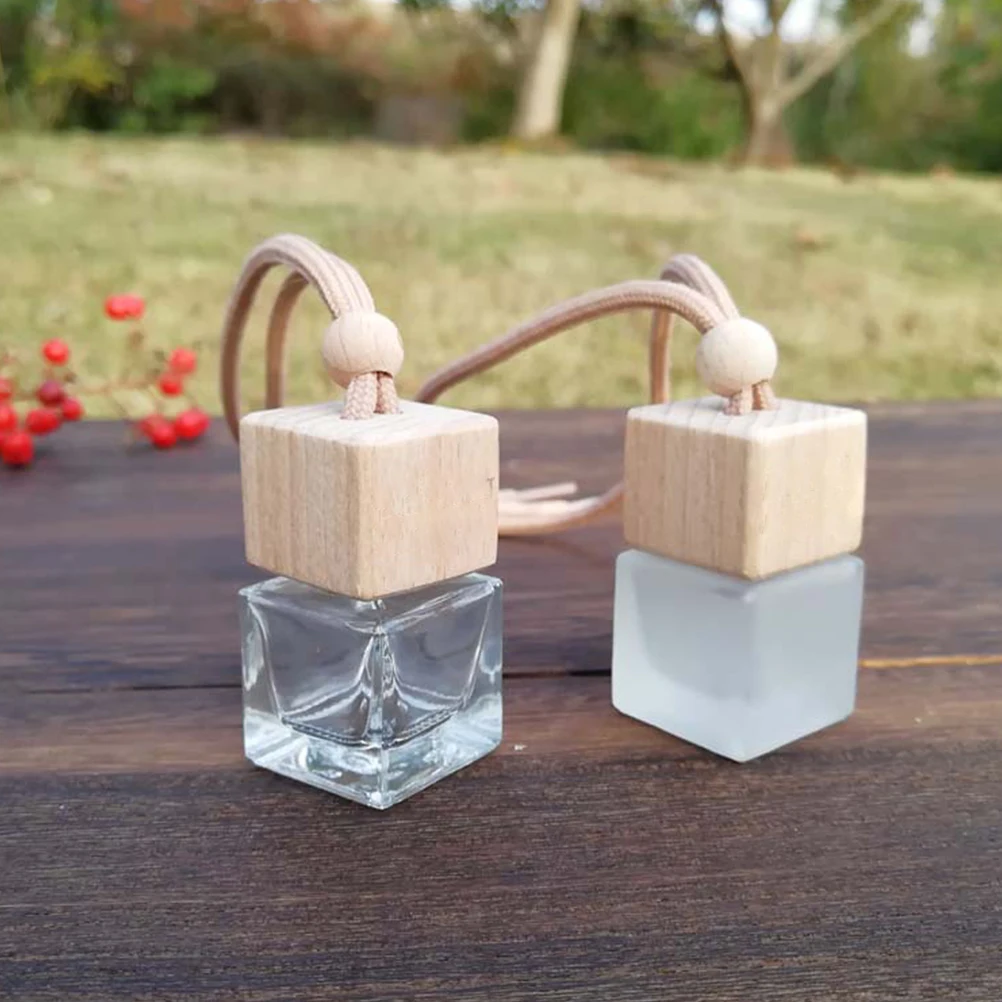 Освежитель воздуха автомобильный подвесной пустая бутылка для парфюма