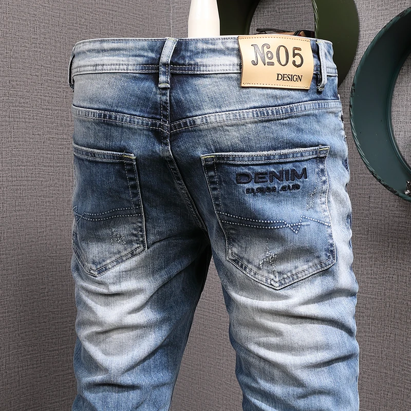 Italian Newly Fashion Men Jeans Retro Light Blue Slim Fit Ripped Jeans Men Korean Style Vintage Designer Casual Denim Pants