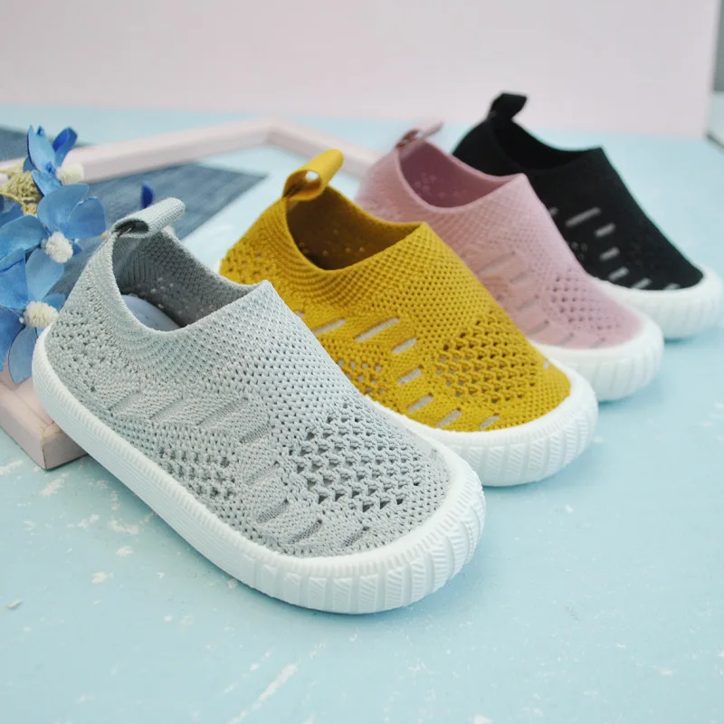 

New foreign trade summer breathable woven children's shoes Korean leisure hollow mesh low help foot injection children's shoes