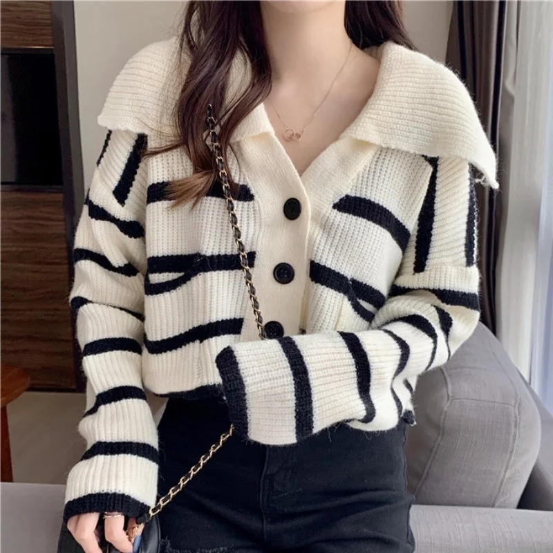 

Женский топ контрастных цветов в западном стиле