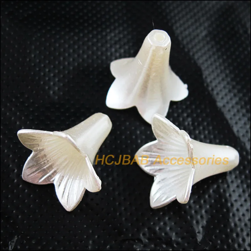 35 New Horn Acrylic Charms Plastic Flower Spacer Beads End Caps White 21x22mm | Украшения и аксессуары