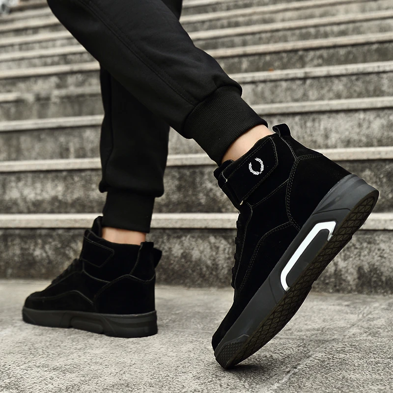 Мужские кроссовки с высоким берцем баскетбольные удобные для тренировок на