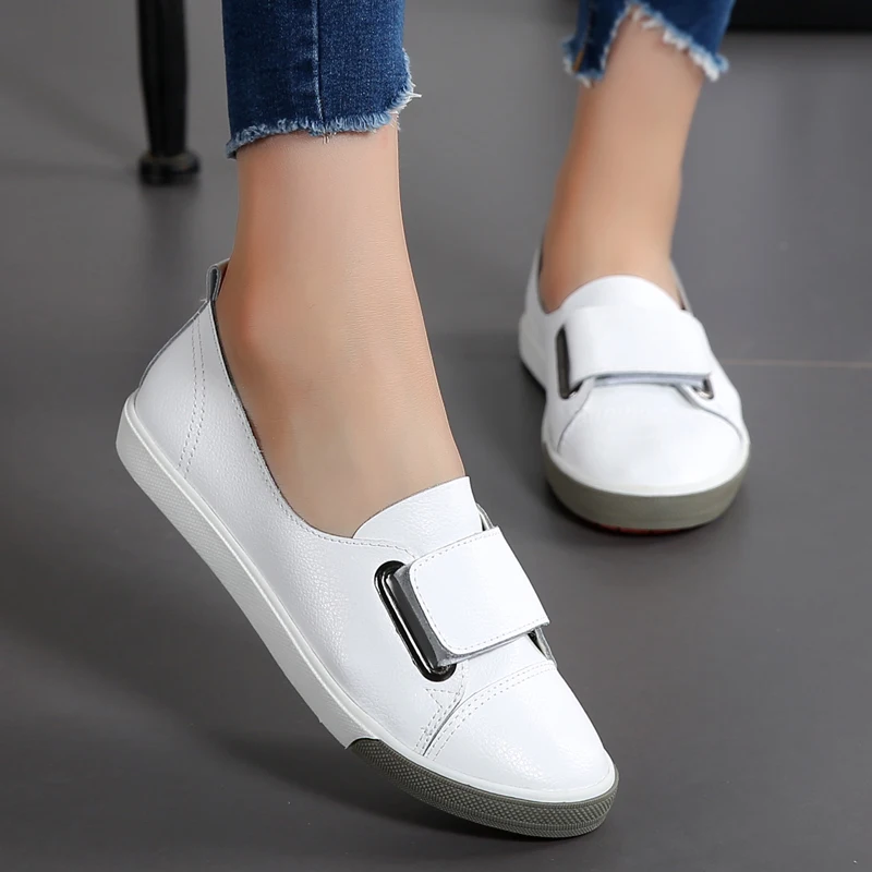 Белые кожаные туфли с пряжкой Женская обувь в Корейском стиле волшебными