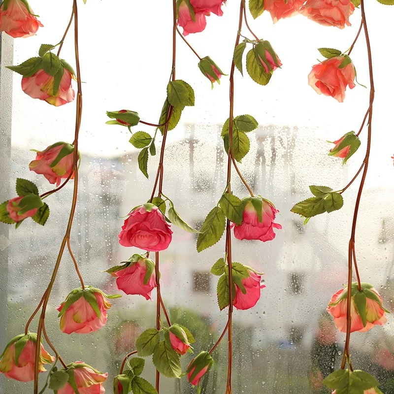 Искусственные цветы с красной розой 150 см венок из винограда и листьев весенний