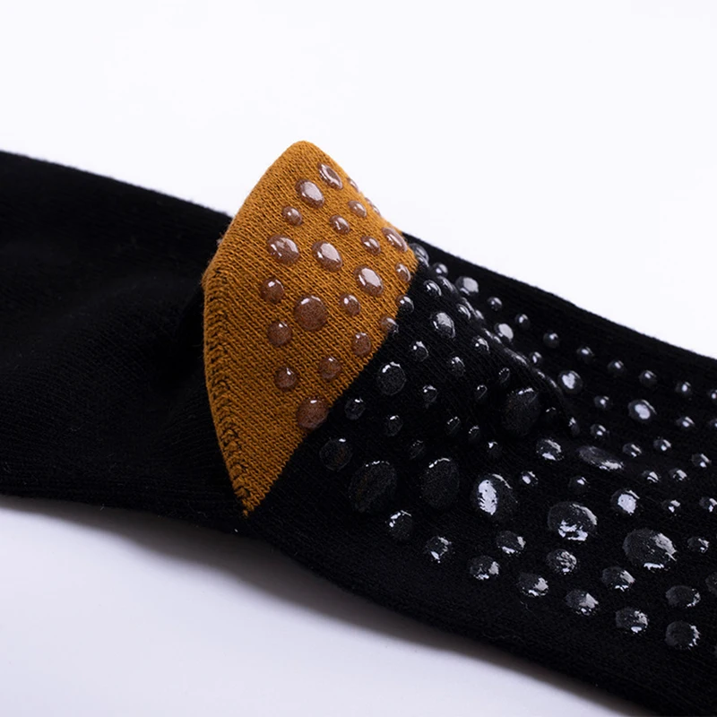 

Cotton Five-Toe Yoga Socks Women Absorb Sweat Anti-slip Sports Socks Ladies Yoga Pilates Training Under-knee Split-finger Socks