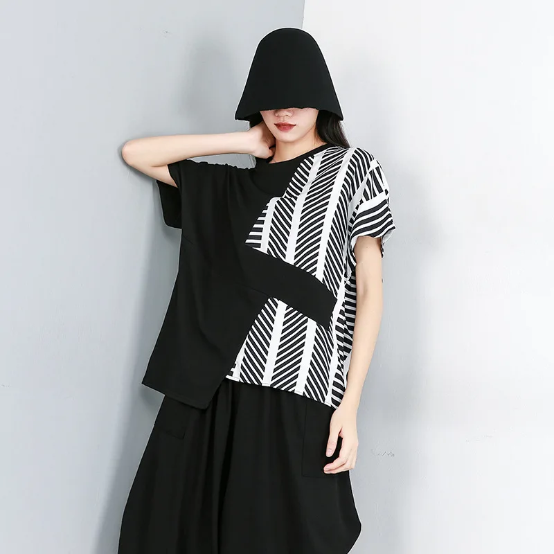 Женская футболка с коротким рукавом в черную полоску большие размеры весна лето