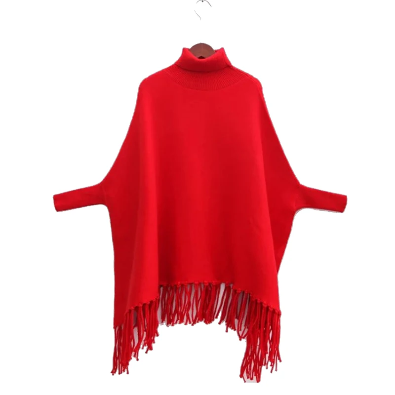 Женская накидка с рукавами летучая мышь однотонная кисточками на подоле Вязаное