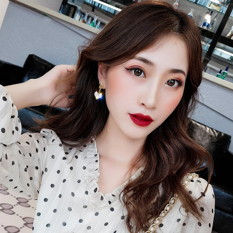 2019 корейские асимметричные золотые серьги в форме сердца с кристаллами висячие