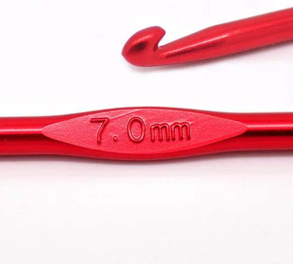 

7mm Aluminum Crochet Hooks At Random Color 15cm(5 7/8") long, 5 PCs