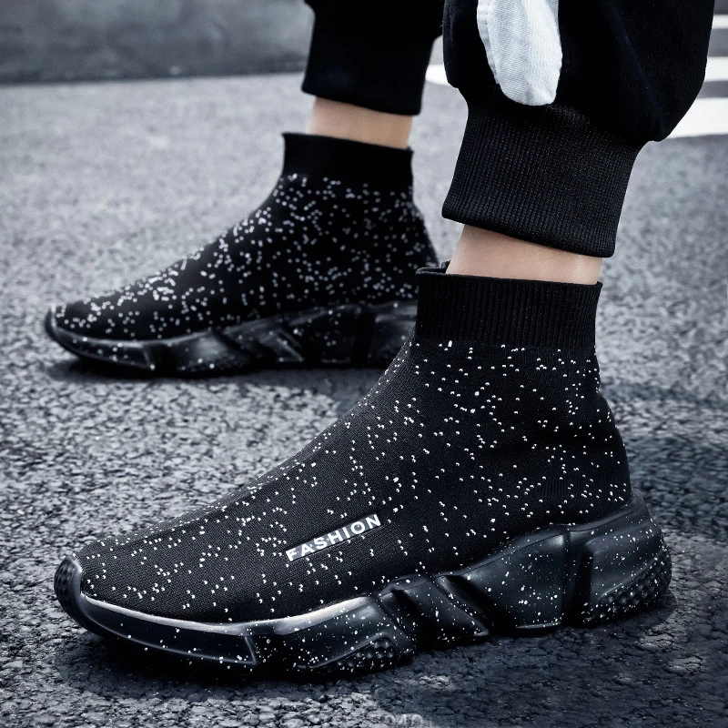 

Men's Running Fitness Rubber Shoes Sock Slip On Summer Vulcanize Sneakers High Top Trend Athletic Training Male Wild Shoes