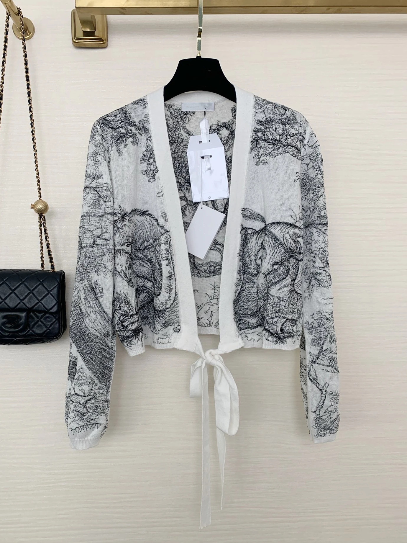 

Новые кашемировые вязаные топы с вышивкой животных джунглей CD Европейские Элегантные высококачественные роскошные шикарные винтажные жен...