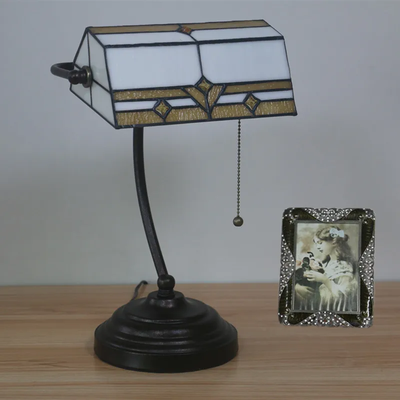 Настольная лампа Тиффани в американском стиле простой скандинавский модный