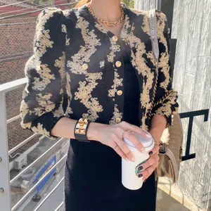 Женское шерстяное пальто, дизайнерская черная винтажная твидовая куртка с V-образным вырезом и цветами, элегантная офисная верхняя одежда с золотыми пуговицами