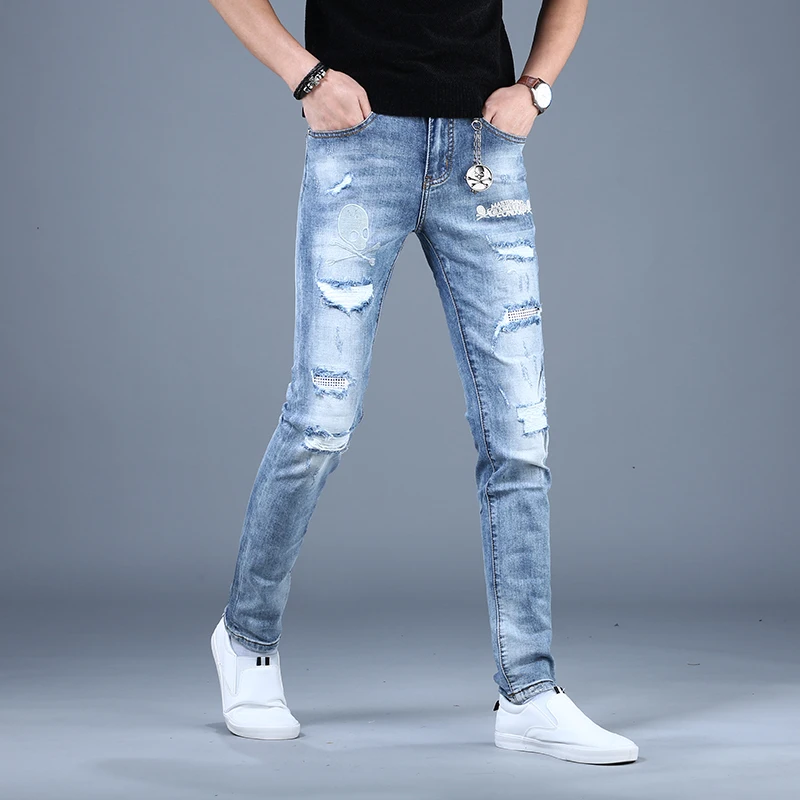 

Fashion Ripped Embroidery Jeans Men Summer Light Blue Slim Fit Denim Pants Streetwear Casual Patchwork Jean Trousers