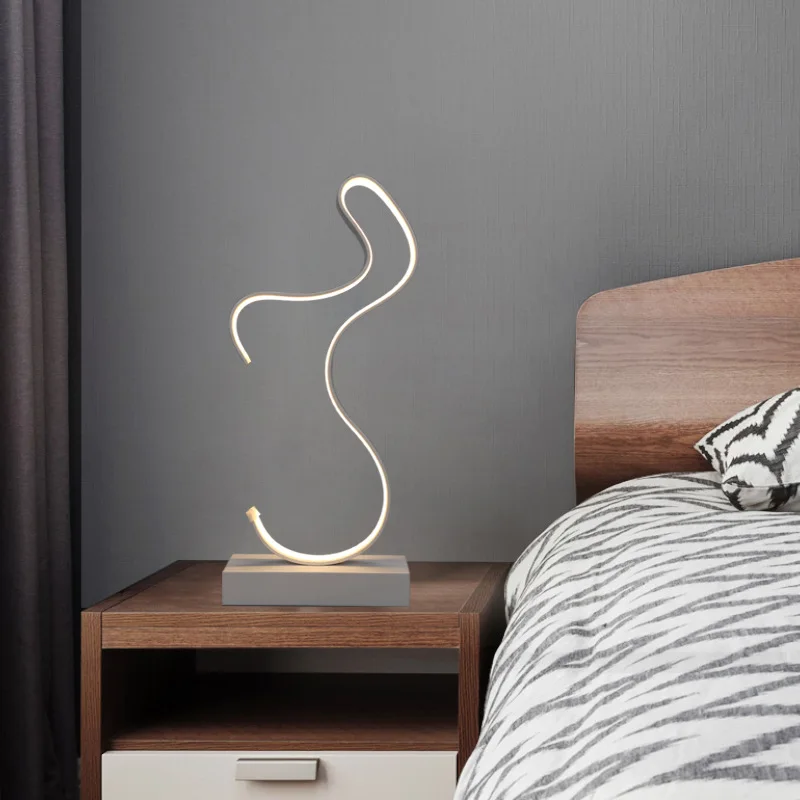 comprar Simples E Moderno Led Espiral Lâmpada De Mesa Curvada Lâmpada Cabeceira Branco Fresco Luz Quente Para Sala Estar Cama Leitura Iluminação Wf1026