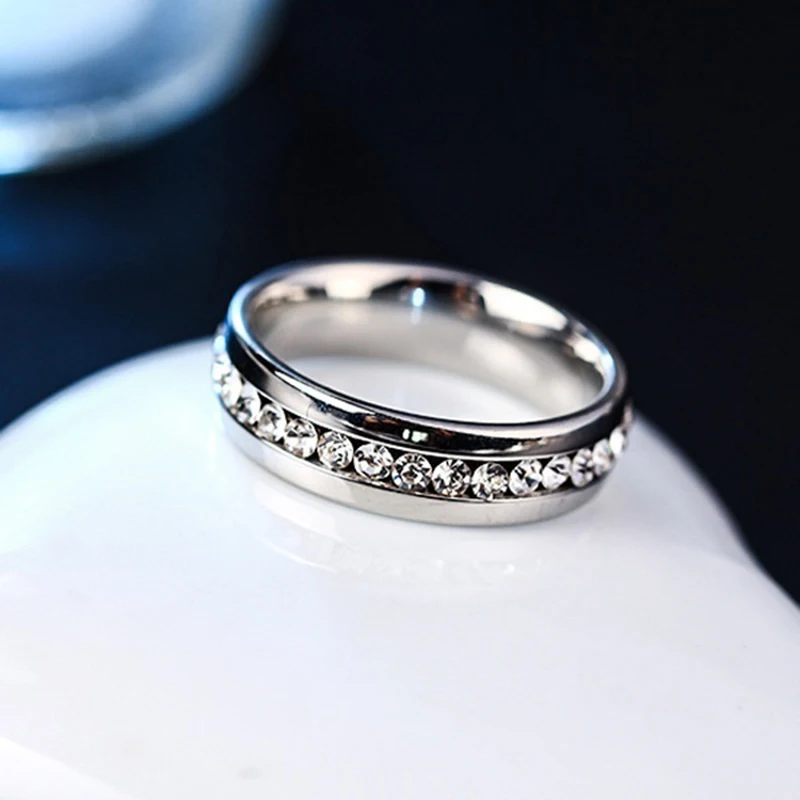 Однорядное кольцо со стразами стандартное из циркония для мужчин и женщин