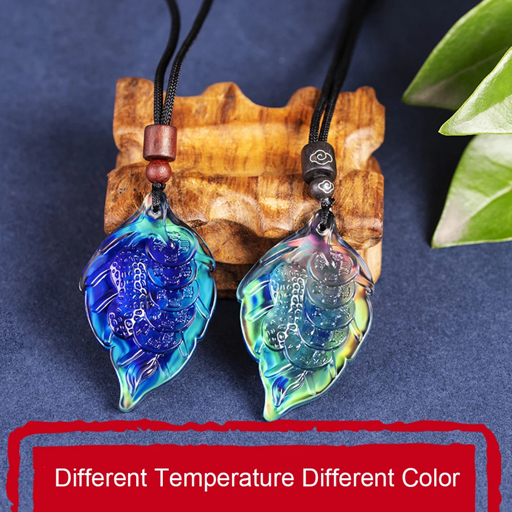 

Color-changing Crystal Leaf Necklace Pendant Pendant That Can Change Color With Body Temperature Pendant For Men And Women