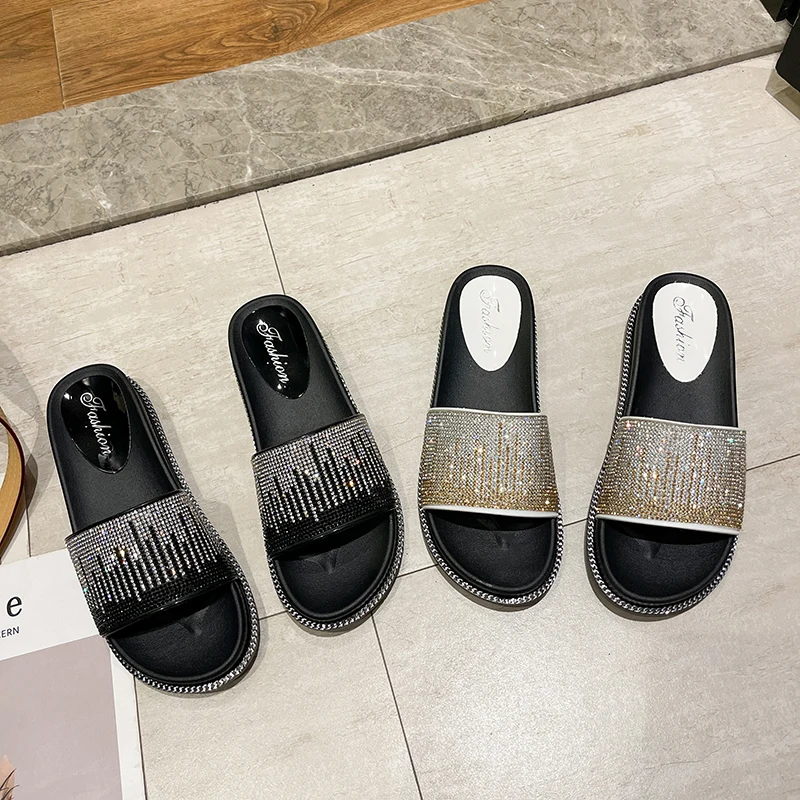 

Beach Shoes Slippers Soft Slides Slipers Women Fashion Platform Med Sabot Comfort Flat 2021 Luxury PU Casual Cotton Fabric Basic