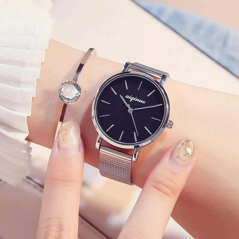 Кварцевые часы с полым вращающаяся шкала стол Повседневное высокая твердость