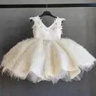 Белое платье с перьями для маленьких девочек, пышное элегантное детское платье, размер 12 м, костюм принцессы, платье для вечеринки, свадьбы