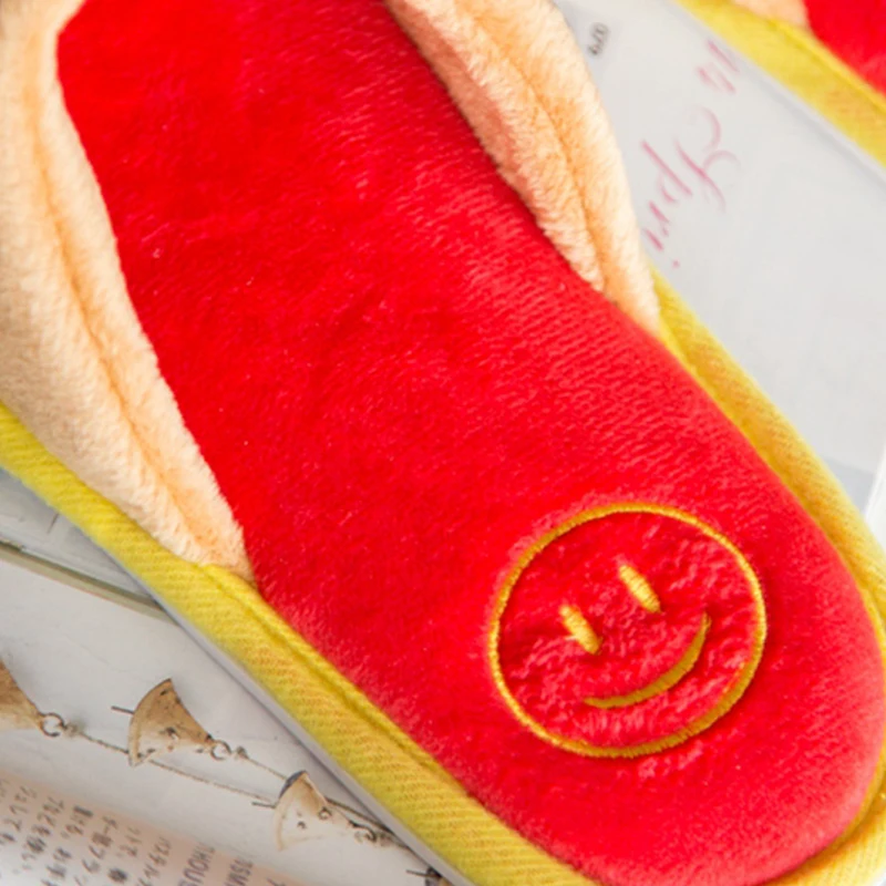 

Cute cartoon bread Superman bacteria boy family couple breathable and antiskid slippers for men and women in spring and summer