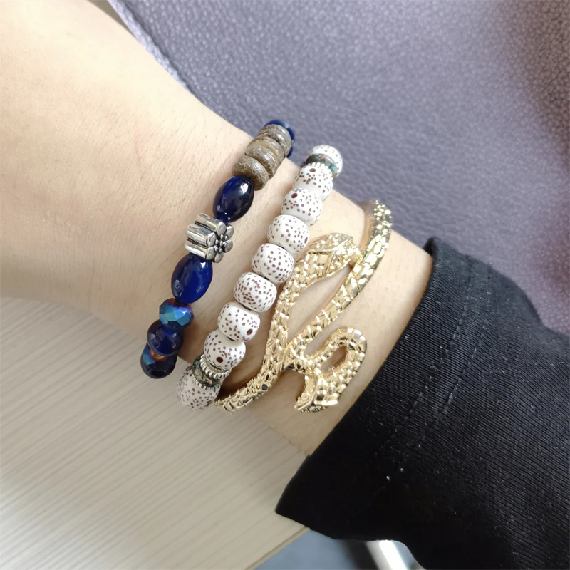 

Luxury Gold Color Snake-shaped Alloy Bangle Bracelet For Men Women Banquet Party Fashion Jewelry Gifts Body Accessories