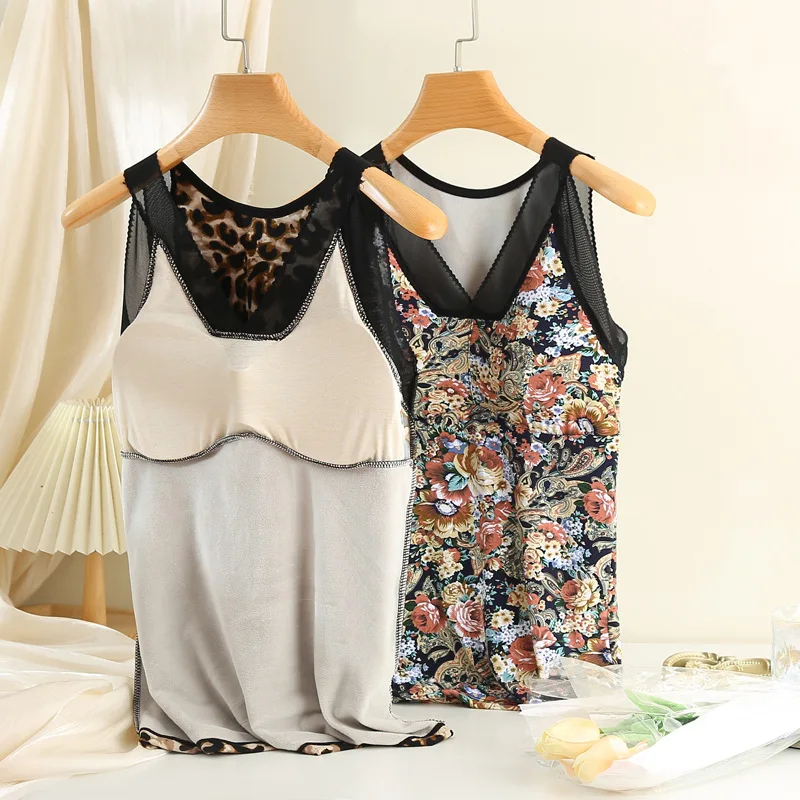 Plus Size Warm Vest Women Plus Velvet Double Layers Printing flowers 200 kg Can Wear Chest Pad V-neck Heating Lace Vest Winter