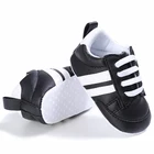 Обувь для малышей в белую полоску, подарок для маленьких девочек, повседневная обувь для новорожденных, товары для младенцев, обувь для первых шагов, черные кроссовки для маленьких мальчиков