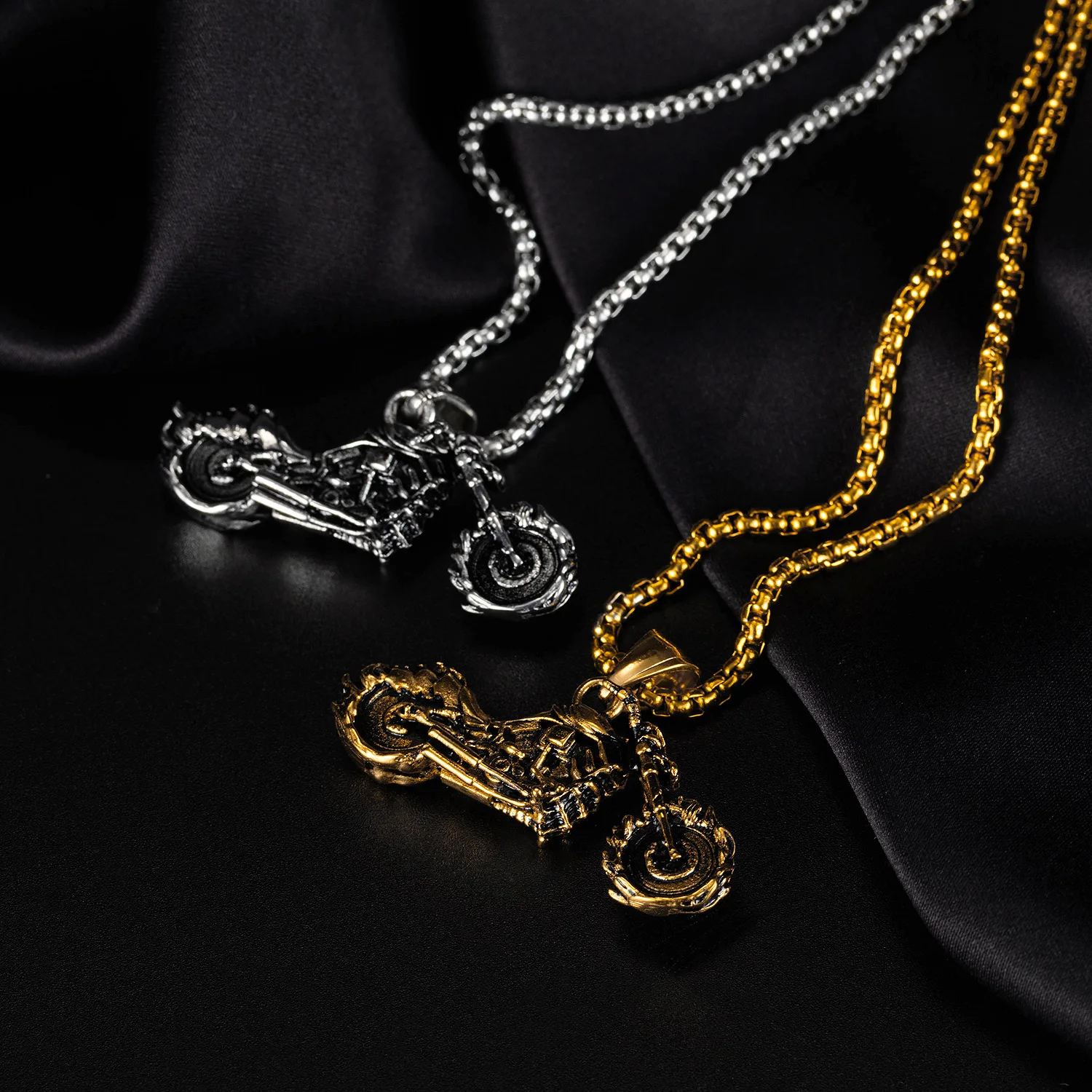 

Stainless Steel Color European American All-Match Hip-Hop Style Motorcycle Men'S Necklaces 55Cm Pendant Jewelry 2021 Trend