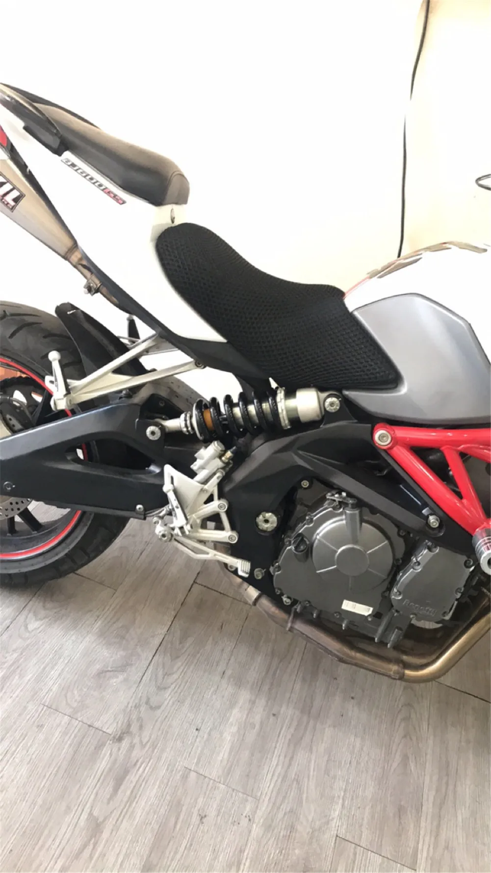 Задний амортизатор для Benelli BN600 TNT600 Stels 600 Keeway RK6/BN TNT 600 GT/BN600GT TNT600GT STELS600GT