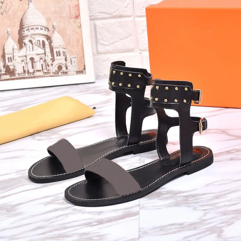 

Fashion Women Classic Hot selling Style Top Quality Real Leather Flats Casual Sandals Loafer Shoes Beach Shoe Free Shipping