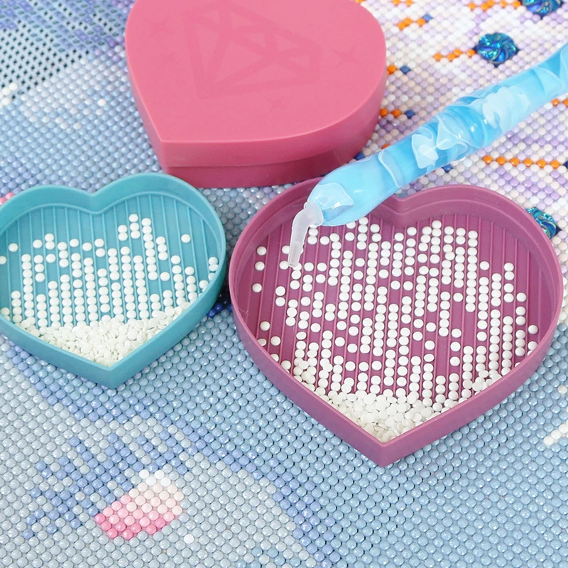 

Heart-Shaped Drill Diamond Tray Box,DIY Diamond Painting Tools Accessories Kits Embroidery Pen Plate Glue, Diamond Painting Case