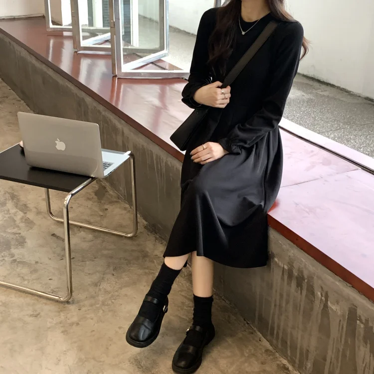 

Real Shot Slimming Long-Sleeved Dress Elegant