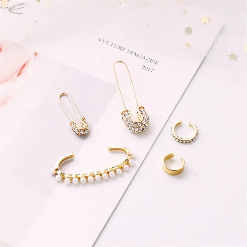 

Trendy Ear Cuff Earrings Piercing Clip Simple Crystal Gold Earrings Korean Earcuff For Women Clips Earrings Pierced Ear Clip
