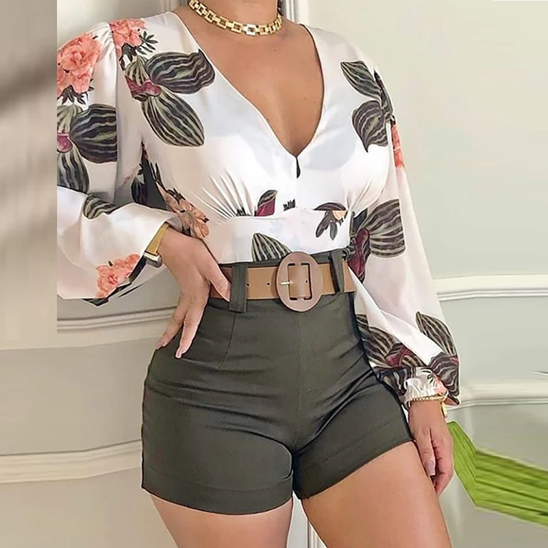 

Sexy Deep V Neck Short Sleeve Shirt Tops + Office Lady Slim Shorts Suits Elegant Women 2 Piece Sets 2021 Summer Flower Print Set
