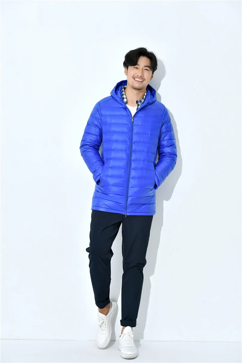 Мужская куртка пуховик на утином пуху с капюшоном ветронепроницаемая теплая