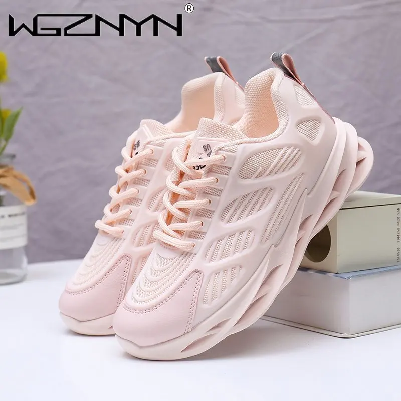 

WGZNYN 2020 Hot Women Sneakers Autumn Mesh Breathable Light Street Fashion Couple Shoes Woman Casual Shoes Tenis Feminino