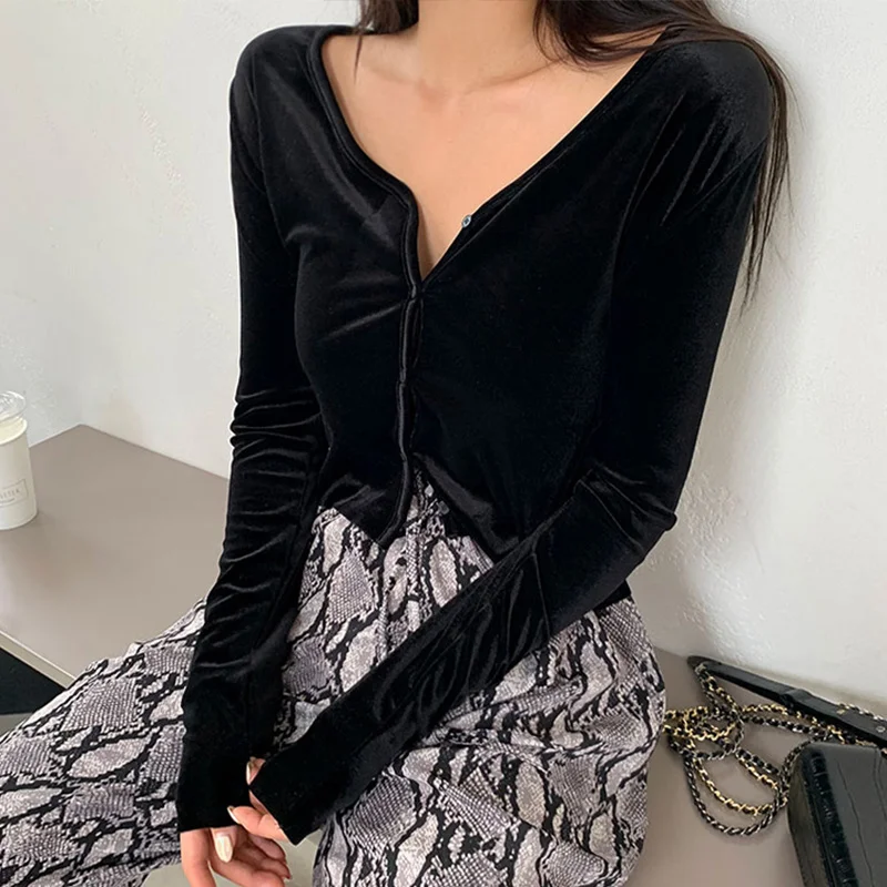 

Velvet Top Women's Autumn and Winter Undershirt Western Style V-neck Temperament Goddess Style Cardigan Large Size Super Hot Top
