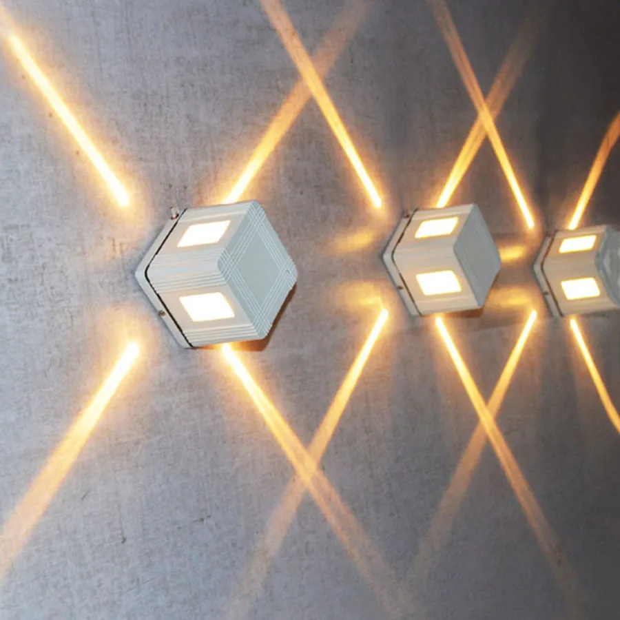 

Thrisdar LED настенная лампа черная