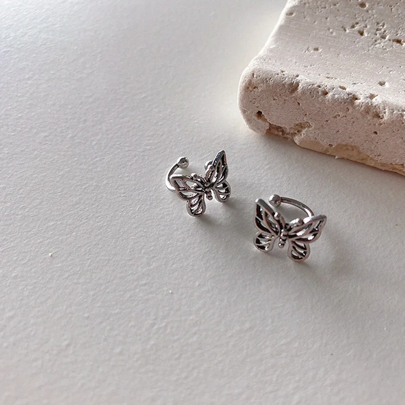 

MENGJIQIAO New Fashion Vintage Metal Hollow Butterfly Ear Clips For Women Girls Cute No Piercing Fake Cartilage Ear Jewelry