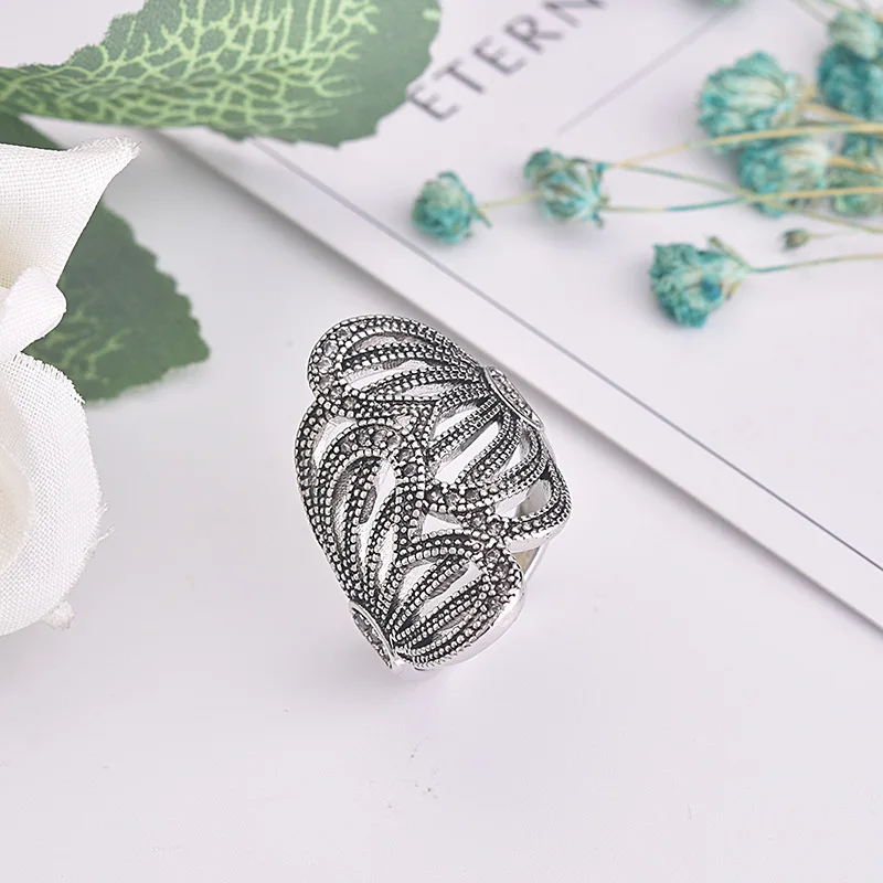 Новинка европейский и американский тренд кольцо в виде крыльев бабочки топ