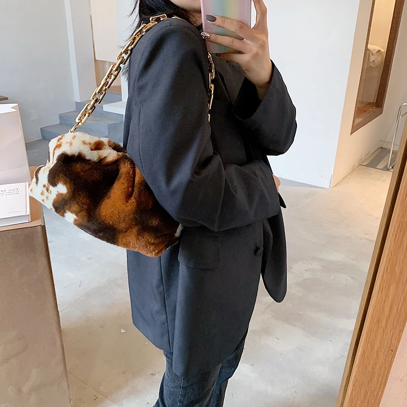 

Cow Pattern Soft Faux Fur Small Shoulder Bags for Women 2020 Winter Branded Trending Chain Handbags Trending Hand Bag